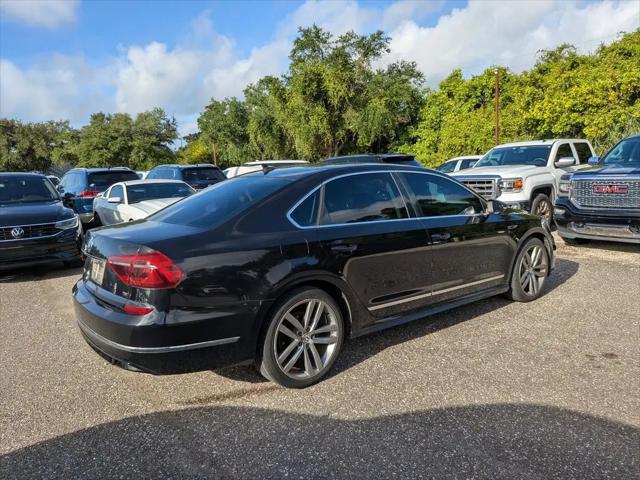2017 Volkswagen Passat 1.8T R-Line