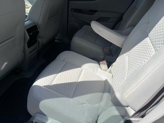 2017 GMC Acadia SLE-2