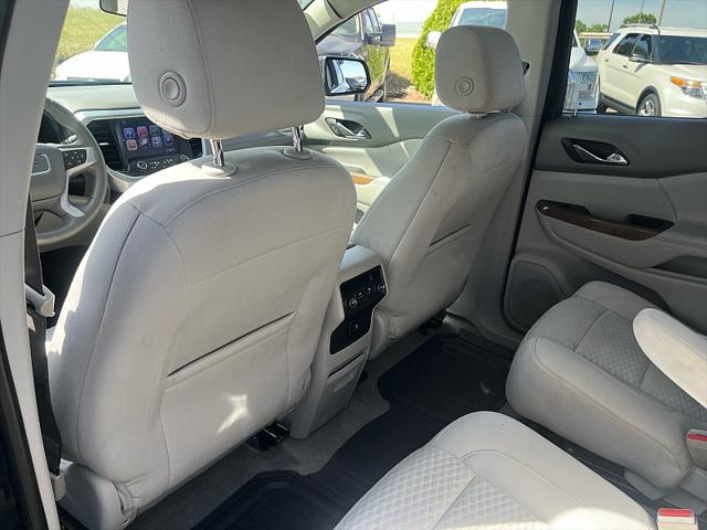 2017 GMC Acadia SLE-2