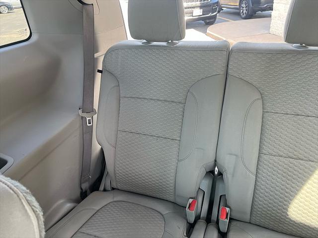 2017 GMC Acadia SLE-2
