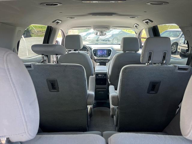2017 GMC Acadia SLE-2