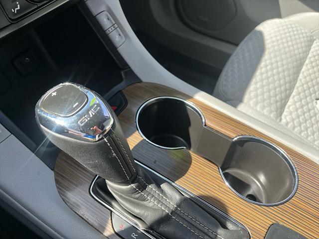2017 GMC Acadia SLE-2