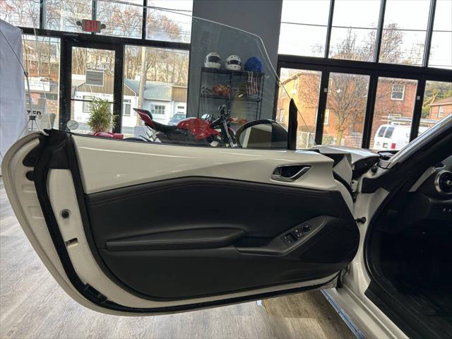 2019 Mazda MX-5 Miata RF Grand Touring