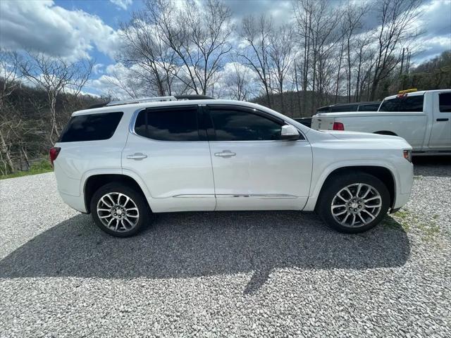 2023 GMC Acadia AWD Denali