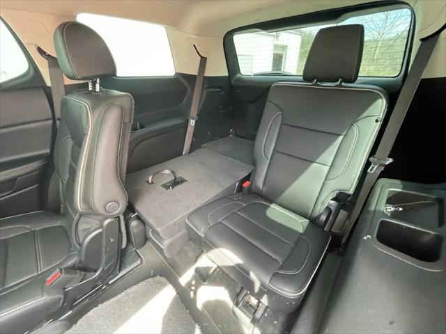 2023 GMC Acadia AWD Denali