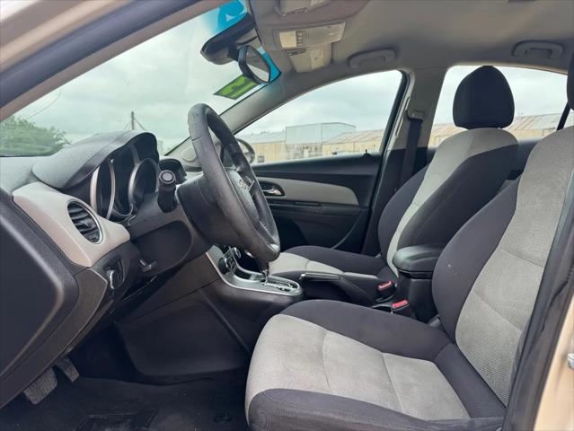 2013 Chevrolet Cruze LS Auto