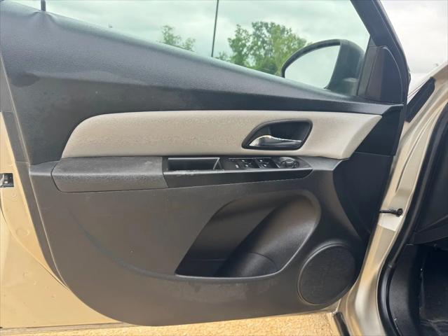 2013 Chevrolet Cruze LS Auto