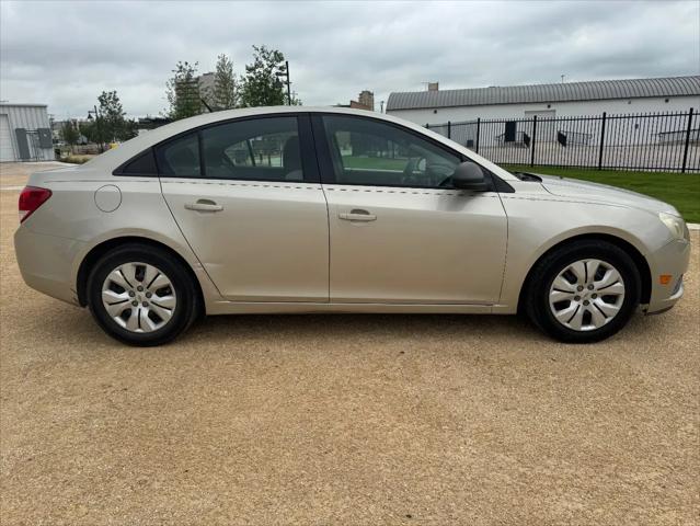 2013 Chevrolet Cruze LS Auto