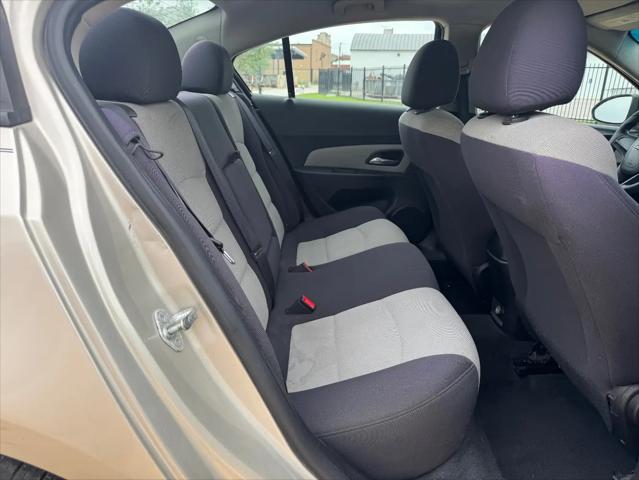 2013 Chevrolet Cruze LS Auto