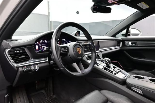 2023 Porsche Panamera Platinum Edition
