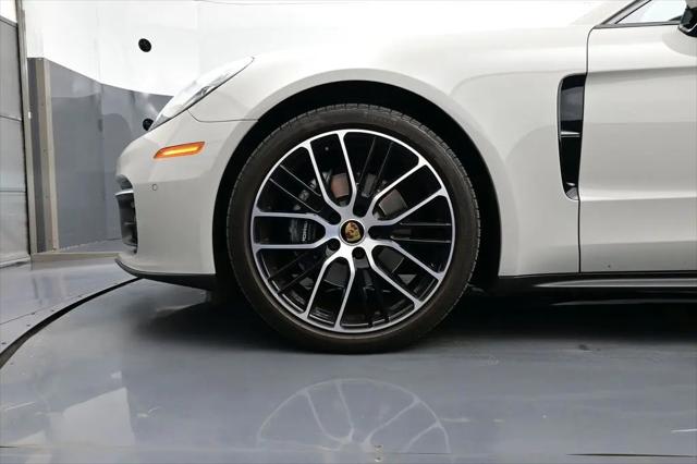2023 Porsche Panamera Platinum Edition
