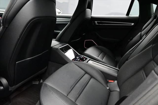 2023 Porsche Panamera Platinum Edition