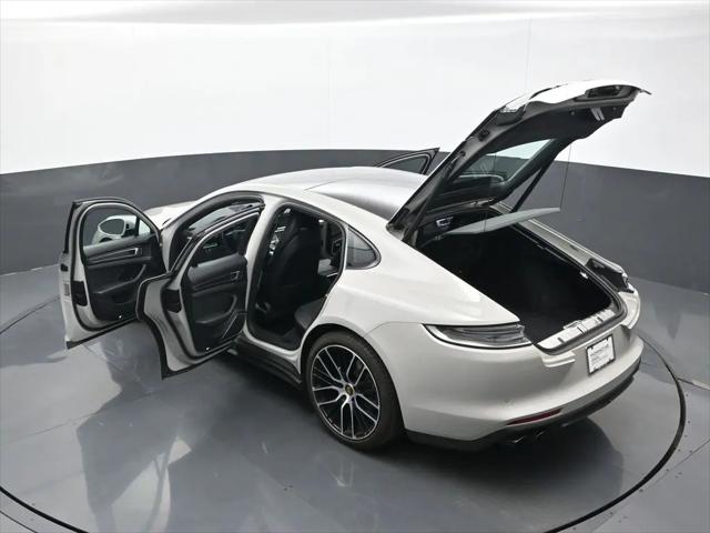 2023 Porsche Panamera Platinum Edition