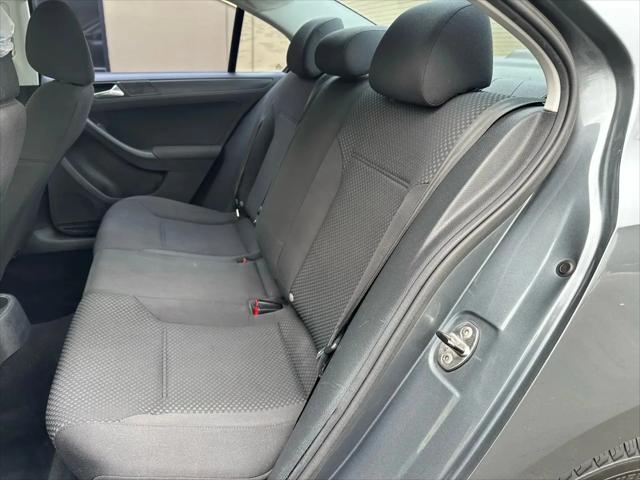 2012 Volkswagen Jetta 2.0L S