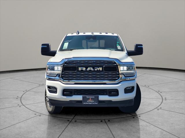 2023 RAM Ram 3500 Chassis Cab RAM 3500 LIMITED CREW CAB CHASSIS 4X4 60 CA 2023 RAM Ram 3500 Chassis Cab RAM 3500 LIMITED CREW CAB CHASSIS 4X4 60 CA