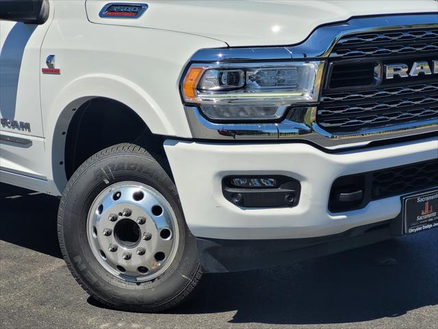 2023 RAM Ram 3500 Chassis Cab RAM 3500 LIMITED CREW CAB CHASSIS 4X4 60 CA 2023 RAM Ram 3500 Chassis Cab RAM 3500 LIMITED CREW CAB CHASSIS 4X4 60 CA