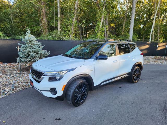 2023 Kia Seltos Nightfall Edition 2023 Kia Seltos Nightfall Edition