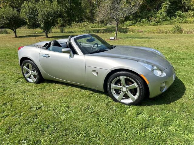 2007 Pontiac Solstice 2dr Convertible for sale in Plainville, CT