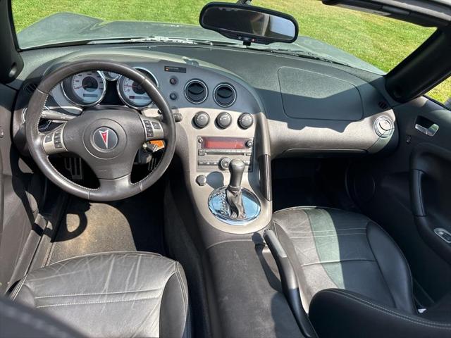 2007 Pontiac Solstice 2dr Convertible