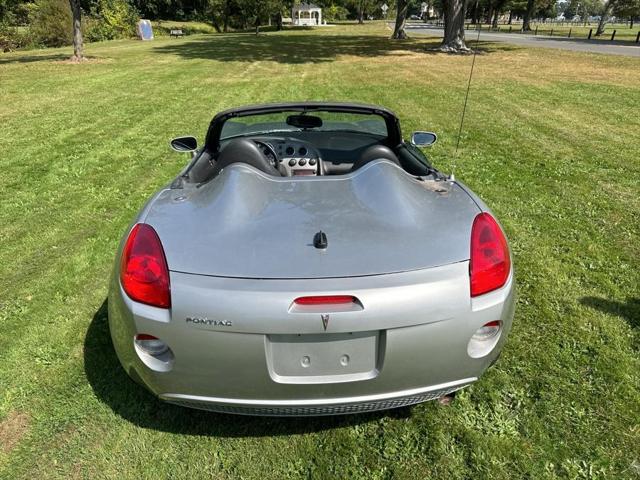 2007 Pontiac Solstice 2dr Convertible