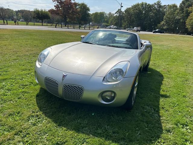 2007 Pontiac Solstice 2dr Convertible