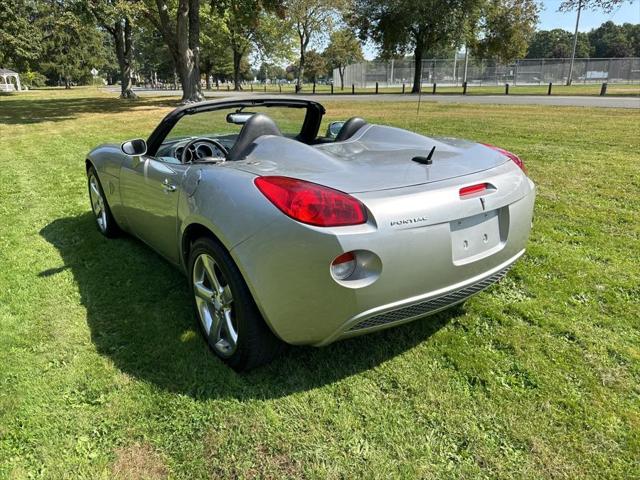 2007 Pontiac Solstice 2dr Convertible