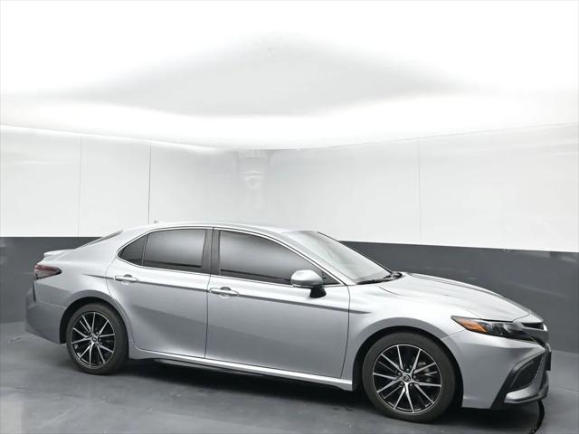 2022 Toyota Camry SE Nightshade Edition