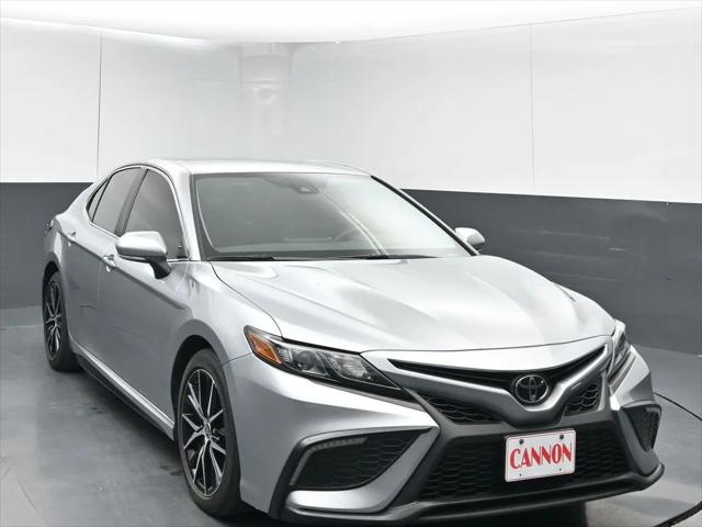 2022 Toyota Camry SE Nightshade Edition