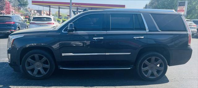 2016 Cadillac Escalade Luxury Collection