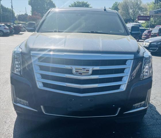 2016 Cadillac Escalade Luxury Collection