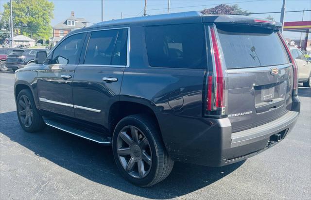 2016 Cadillac Escalade Luxury Collection
