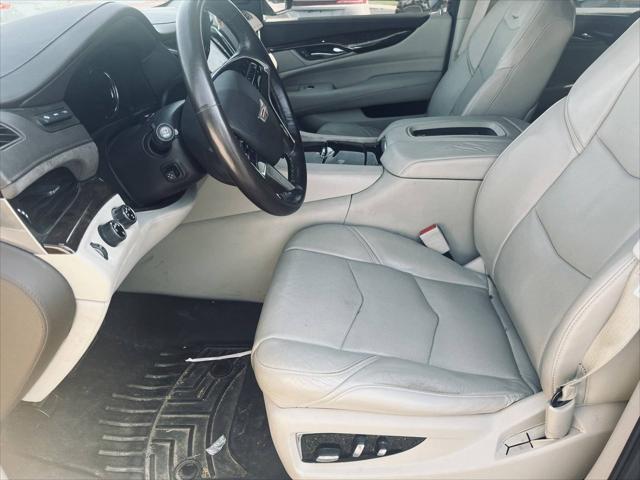 2016 Cadillac Escalade Luxury Collection