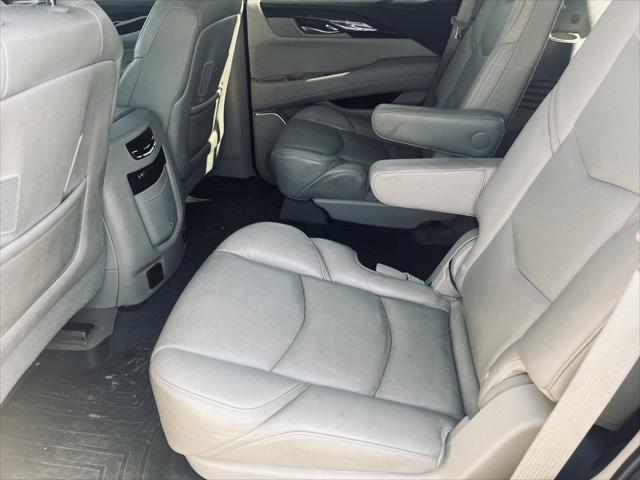 2016 Cadillac Escalade Luxury Collection