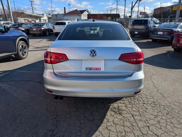 2015 Volkswagen Jetta 1.8T SE