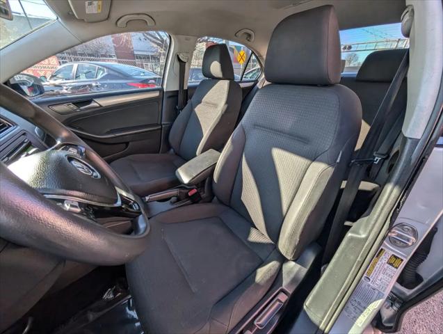 2015 Volkswagen Jetta 1.8T SE