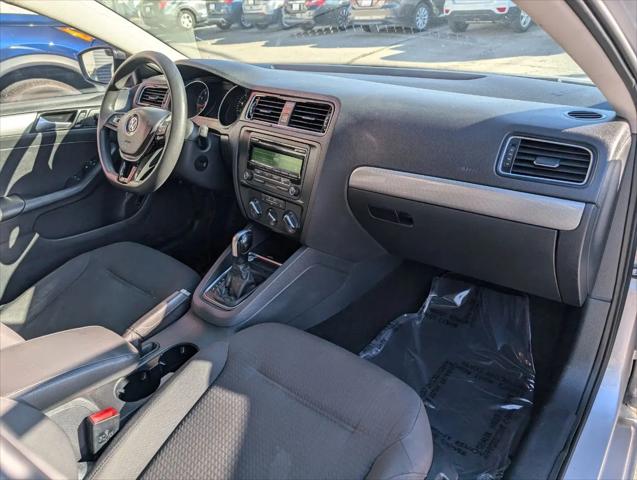 2015 Volkswagen Jetta 1.8T SE