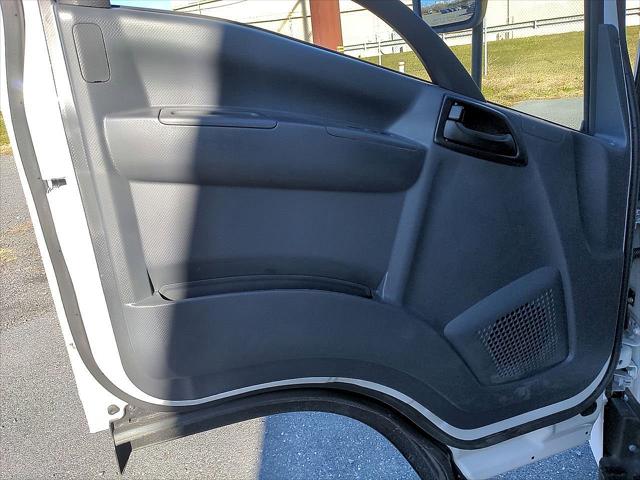 2024 Chevrolet 3500 LCF Gas 132.5" Wheelbase