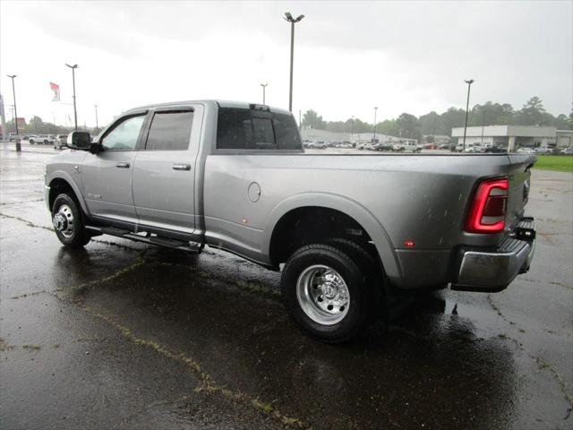 2020 RAM 3500 Laramie Crew Cab 4x4 8 Box
