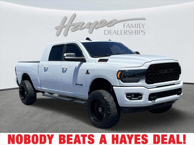 2022 RAM 3500 Big Horn Mega Cab 4x4 64 Box