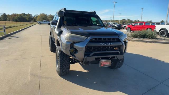 2016 Toyota 4Runner SR5 2016 Toyota 4Runner SR5