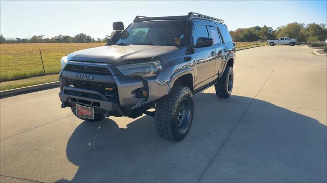 2016 Toyota 4Runner SR5 2016 Toyota 4Runner SR5