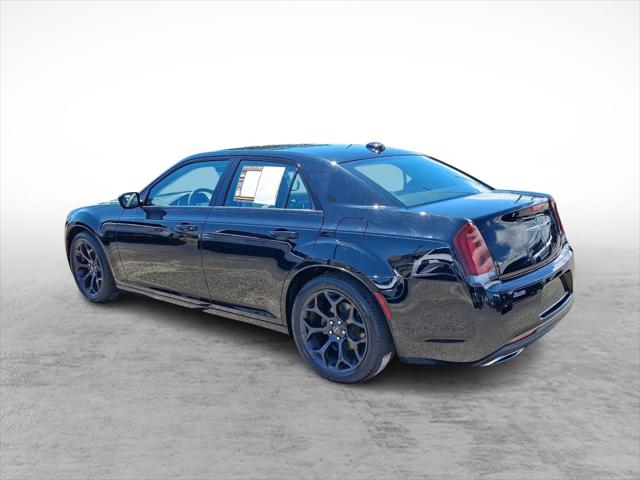 2019 Chrysler 300 Touring