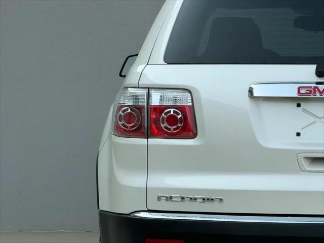 2011 GMC Acadia SL