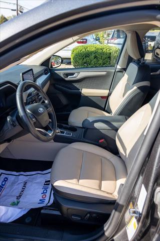 2020 Ford Escape SE Sport Hybrid