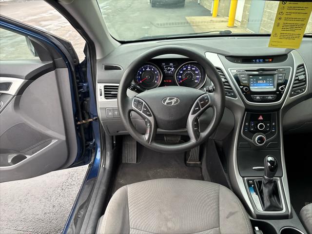 Used 2015 Hyundai Elantra For Sale in Wilmington, OH