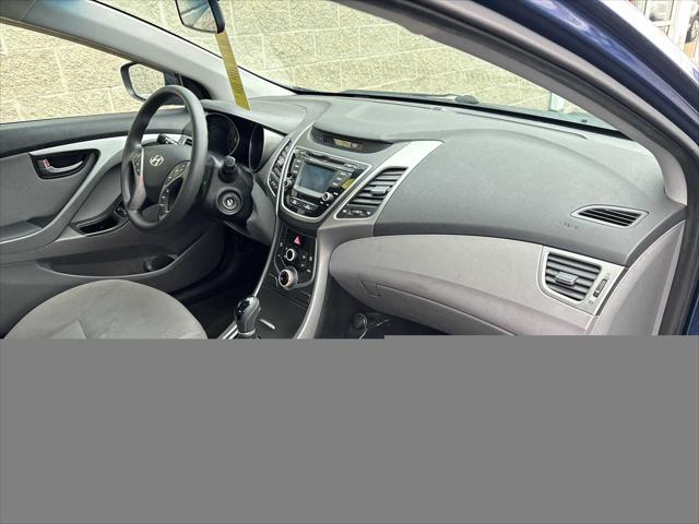 Used 2015 Hyundai Elantra For Sale in Wilmington, OH