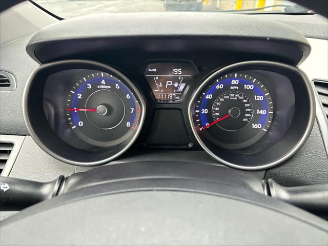 Used 2015 Hyundai Elantra For Sale in Wilmington, OH