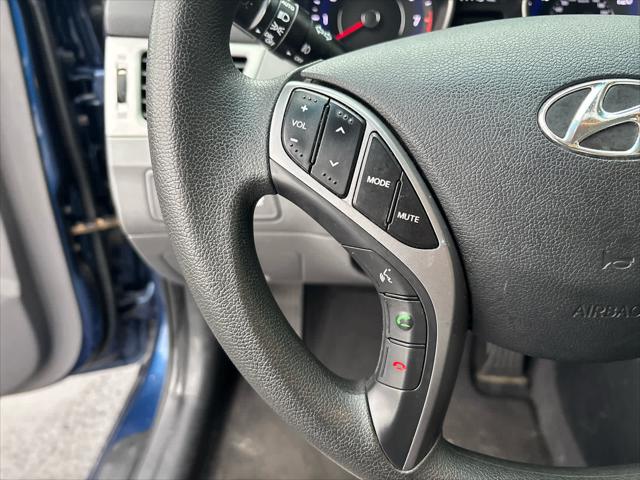 Used 2015 Hyundai Elantra For Sale in Wilmington, OH