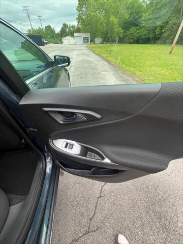 2021 Chevrolet Malibu FWD LT
