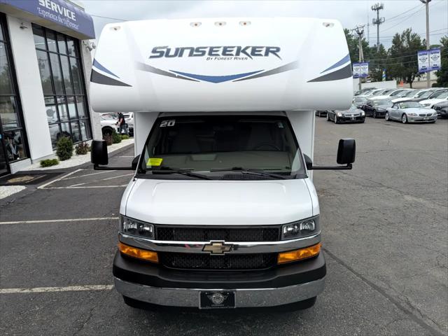 2020 Chevrolet Express Cutaway 4500 Van
